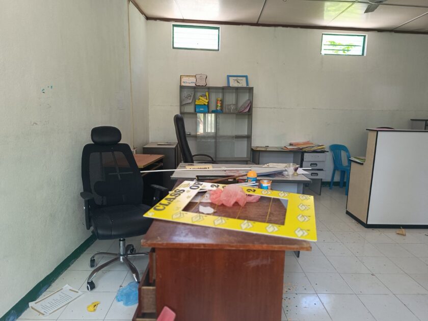 ވީރާނާ ވަމުންދާ ހުޅުދޫ ސްކޫލްގެ ކުރީގެ އިމާރާތް ވީރާނާ ވަމުންދާ ހުޅުދޫ ސްކޫލްގެ ކުރީގެ އިމާރާތް