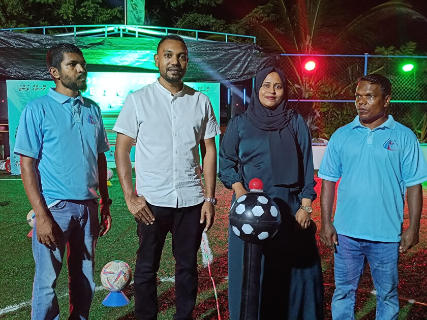 މީދޫ މޫސާގެފަންނުގެ ފިނިމައިޒާނާއި ދަނޑު ރަސްމީކޮށް ހުޅުވުމަށް ބޭއްވުނު ރަސްމިއްޔާތުގެ ތެރެއިން މީދޫ މޫސާގެފަންނުގެ ފިނިމައިޒާނާއި ދަނޑު ރަސްމީކޮށް ހުޅުވުމަށް ބޭއްވުނު ރަސްމިއްޔާތުގެ ތެރެއިން