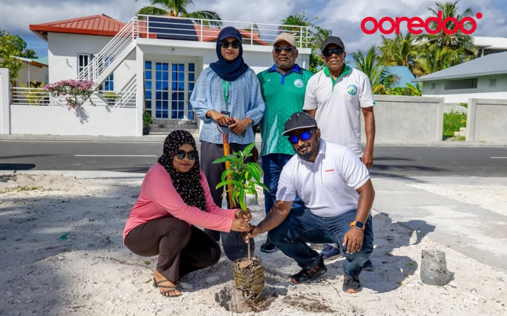 އުރީދޫ މޯލްޑިސްއާއި ނަލަފެހި ގުޅިގެން މީދޫގައި ބޭއްވުނު ގަސްއިދުމުގެ ހަރަކާތް - ފޮޓޯ – އުރީދޫ އުރީދޫ މޯލްޑިސްއާއި ނަލަފެހި ގުޅިގެން މީދޫގައި ބޭއްވުނު ގަސްއިދުމުގެ ހަރަކާތް - ފޮޓޯ – އުރީދޫ