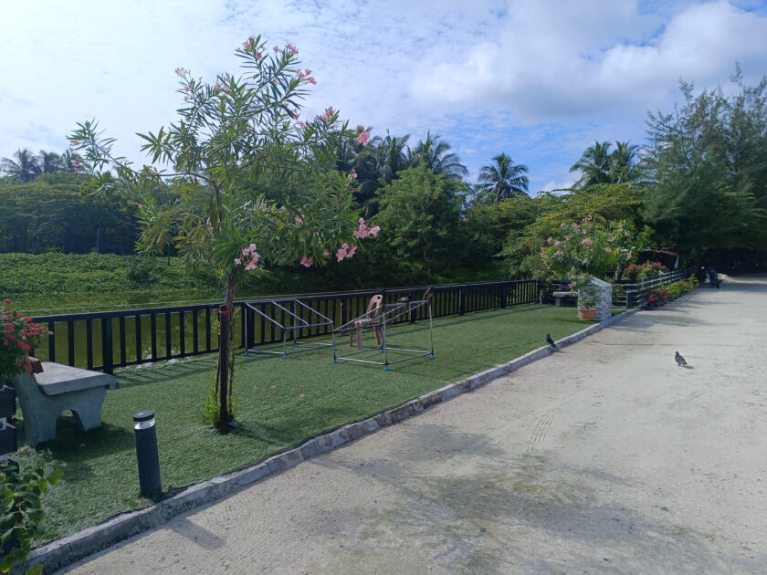 ހުޅުދޫ ޓުއަރިޒަމް ޒޯން ސަރަހައްދު : ހުޅުދޫ ޓުއަރިޒަމް ޒޯންގައި ތައްޔާރުކުރެވިފައިވާ ޑަކްޕާކް ހުޅުދޫ ޓުއަރިޒަމް ޒޯން ސަރަހައްދު : ހުޅުދޫ ޓުއަރިޒަމް ޒޯންގައި ތައްޔާރުކުރެވިފައިވާ ޑަކްޕާކް