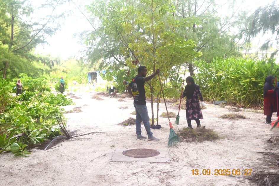 މީދޫ ޓޫރިޒަމް ޒޯނު ސަރަޙައްދު ސާފުކުރުމުގެ ޚާއްސަ ހަރަކާތެއް މިއަދު ހެނދު ކުރިއަށް ގެންގޮސްފި