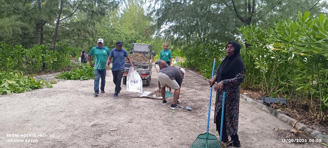 މީދޫ ޓޫރިޒަމް ޒޯނު ސަރަޙައްދު ސާފުކުރުމުގެ ޚާއްސަ ހަރަކާތެއް މިއަދު ހެނދު ކުރިއަށް ގެންގޮސްފި