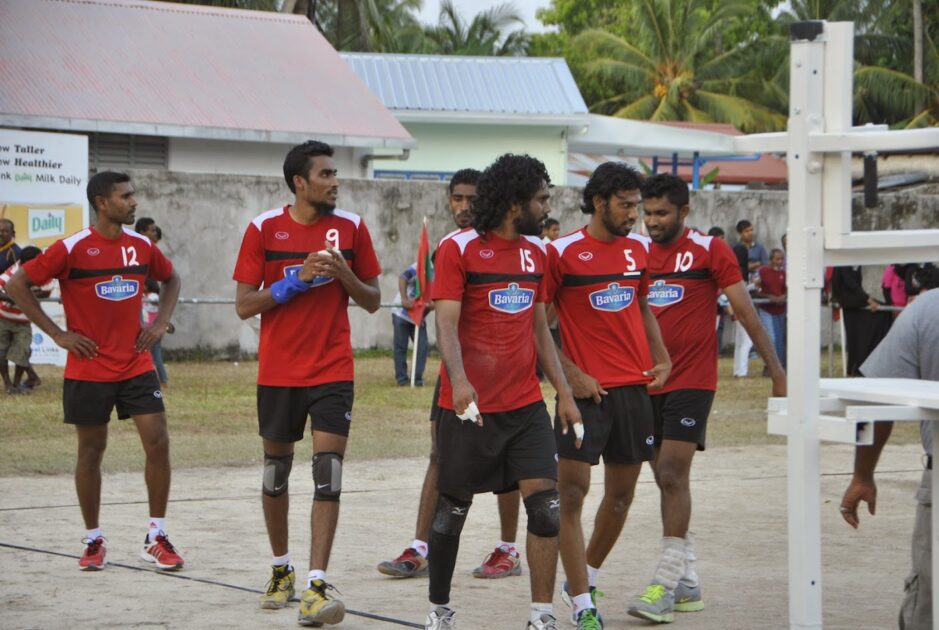 ސ. މީދޫ: ކުޅިވަރުގެ ދާއިރާގައި ފާހަގަކޮށްލެވޭ ރަށެއް- މީދޫގައި ބޭއްވުނު ވޮލީ މުބާރާތެއްގެ ތެރެއިން