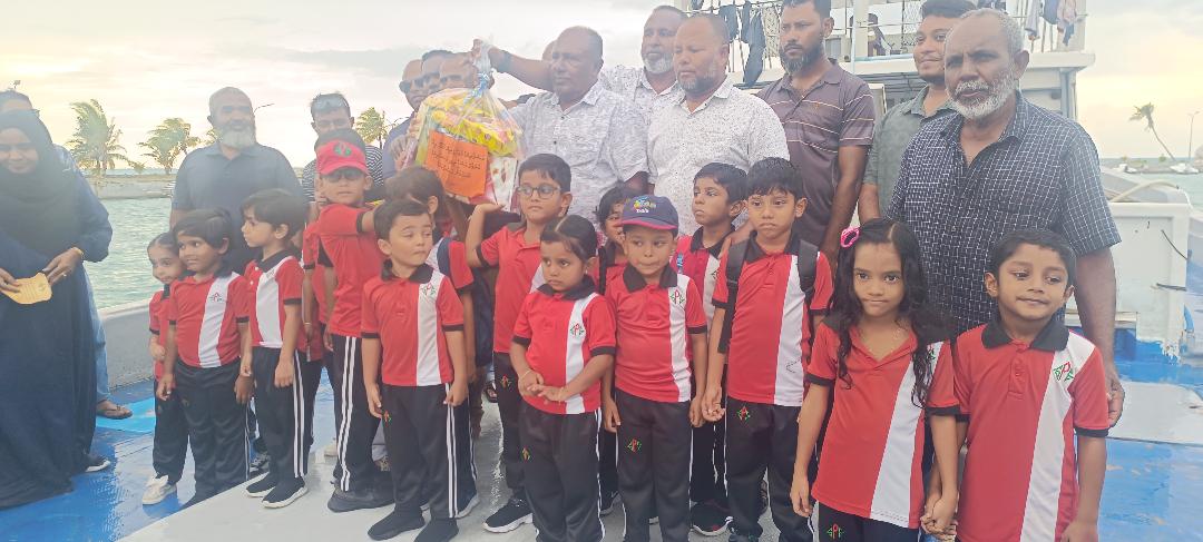 މަސްވެރިންގެ ދުވަސް ފާހަގަކުރުމަށް ޝަރީފީ ޕްރީސްކޫލްގެ ދަރިވަރުން ހުޅުދޫ އާޝާން ދޯންޏަށް ޒިޔާރަތްކޮށްފި