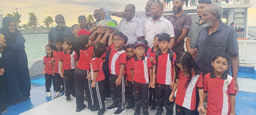 މަސްވެރިންގެ ދުވަސް ފާހަގަކުރުމަށް ޝަރީފީ ޕްރީސްކޫލްގެ ދަރިވަރުން ހުޅުދޫ އާޝާން ދޯންޏަށް ޒިޔާރަތްކޮށްފި