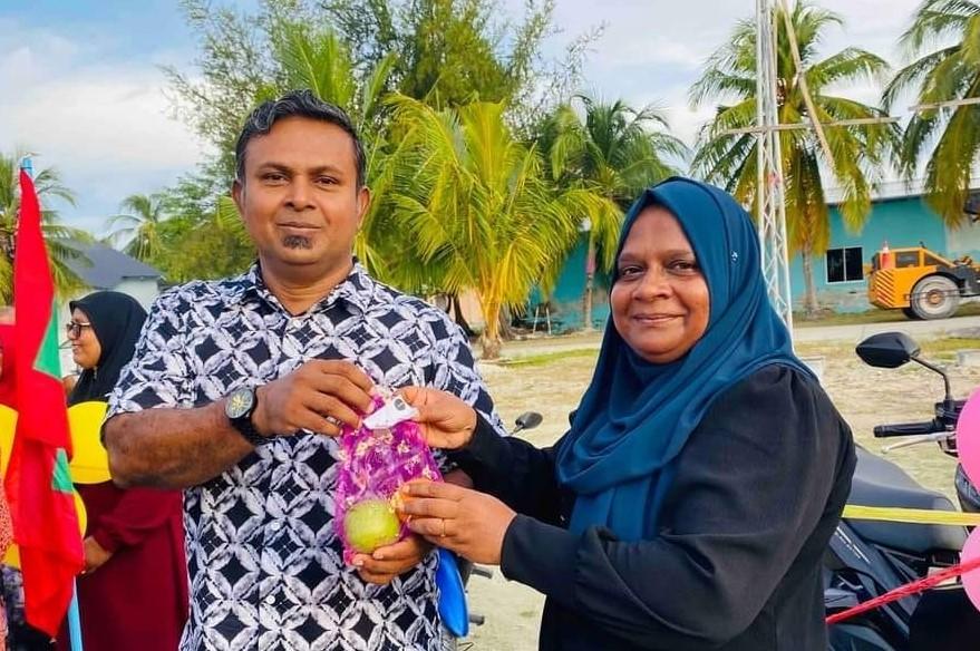 ނާފިޒާއަކީ ހުޅުދޫގެ އިޖުތިމާއީ މަސައްކަތުގައި އަބަދުވެސް އުޅުއްވާ ބޭފުޅެއް 