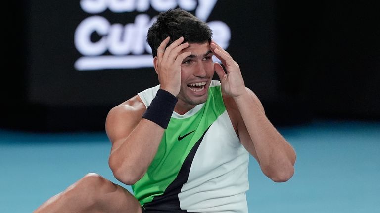 އަލްކަރާޒް: އޮސްޓްރޭލިއަން އޯޕަންގެ ޗެމްޕިއަންކަން ލިބުމުން އުފާފާޅުކުރަނީ