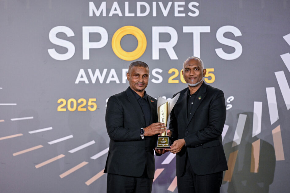 މި އެވޯޑަކީ ދިގު މުއްދަތެއްގައި ދިވެހި ކުޅިވަރަށްނަދީމު ކޮށްދެއްވާފައިވާ އަގުހުރި ހިދުމަތްތަކުގެ އަގުވަޒަންކުރުމުގެ ގޮތުން އެރުވުނު އިނާމެކެވެ.