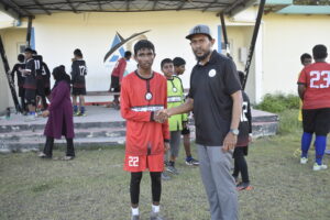 އިއްޔެ ގެމެޗްގެ މޮޅު ކުޅުންތެރިޔާއަށް ހޮވުނު ޒައިކު ޝާހީނުއަށް އިނާމު ހަވާލްކޮށްދެއްވީ ޝެއިޚް ޠައްޔިބު 