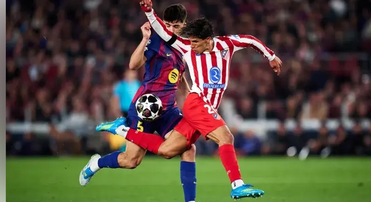 އެތުލެޓިކޯ މެޑްރިޑާ ދެކޮޅަށް ކުޅުނު މެޗުގައި ބާސެލޯނާގެ ޑިފެންޑަރު ޕައު ކުބާސީއަށް ރަތް ކާޑު ދެއްކީ ވީއޭއާރު ބެލުމަށްފަހު - އޭނާ ދަނޑުން ފޮނުވާލީ ކީއްވެ؟