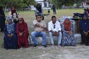 އަޟްހާ އީދުގެ މުނާސަބަތުގައި ބޭއްވުނު އެކުވެރިކަމުގެ ވޮލީ މެޗު: 28-05-2026 ގައި ކުޅެވުނު މިމެޗް ބެލުމަށް ހާޒިރުވި މީދޫޓީމްގެ ބައެއް ސަޕޯޓަރުން 