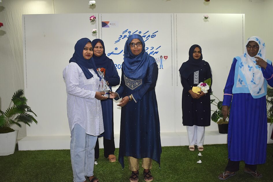 ބައިނަލްއަޤުވާމީ ނަރުހުންގެ ދުވަސް ފާހަގަ ކުރުމަށް 12-05-2026 ގައި " މީދޫ ރާފަޅާ ގްރޫޕުން " ބޭއްވި ރަސްމިއްޔާތުގެ ތެރެއިން 