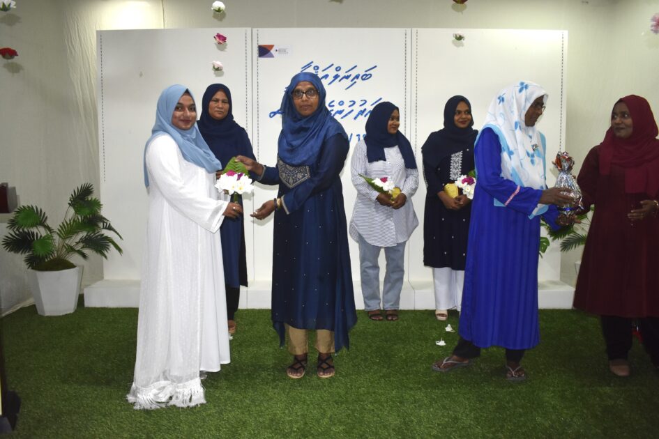 ބައިނަލްއަޤުވާމީ ނަރުހުންގެ ދުވަސް ފާހަގަ ކުރުމަށް 12-05-2026 ގައި " މީދޫ ރާފަޅާ ގްރޫޕުން " ބޭއްވި ރަސްމިއްޔާތުގެ ތެރެއިން 
