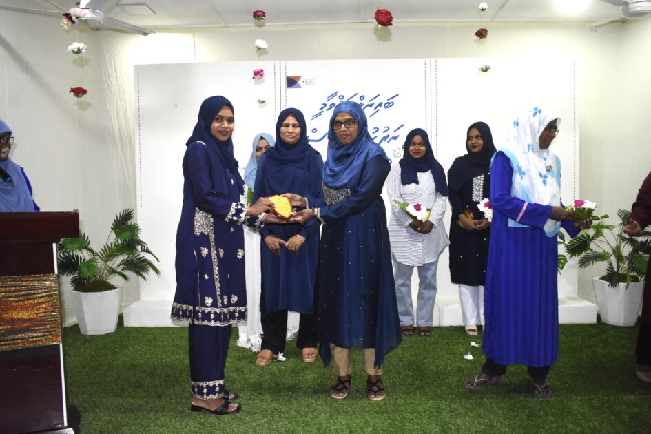 ބައިނަލްއަޤުވާމީ ނަރުހުންގެ ދުވަސް ފާހަގަ ކުރުމަށް 12-05-2026 ގައި " މީދޫ ރާފަޅާ ގްރޫޕުން " ބޭއްވި ރަސްމިއްޔާތުގެ ތެރެއިން 