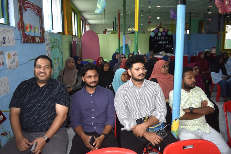 ބައިނަލްއަޤުވާމީ ނަރުހުންގެ ދުވަސް ފާހަގަ ކުރުމަށް 12-05-2026 ގައި " މީދޫ ރާފަޅާ ގްރޫޕުން " ބޭއްވި ރަސްމިއްޔާތުގެ ތެރެއިން 