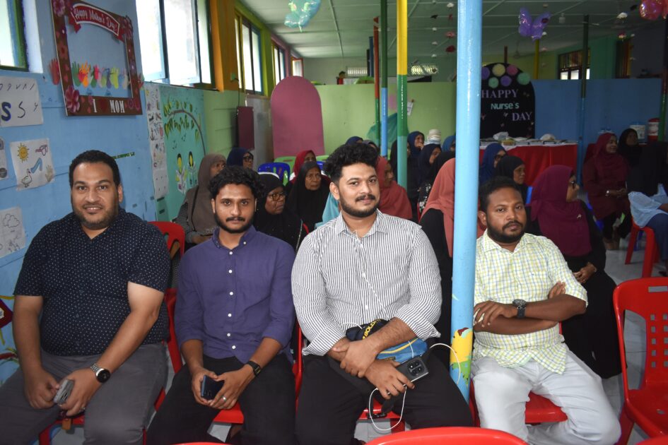 ބައިނަލްއަޤުވާމީ ނަރުހުންގެ ދުވަސް ފާހަގަ ކުރުމަށް 12-05-2026 ގައި " މީދޫ ރާފަޅާ ގްރޫޕުން " ބޭއްވި ރަސްމިއްޔާތުގެ ތެރެއިން 