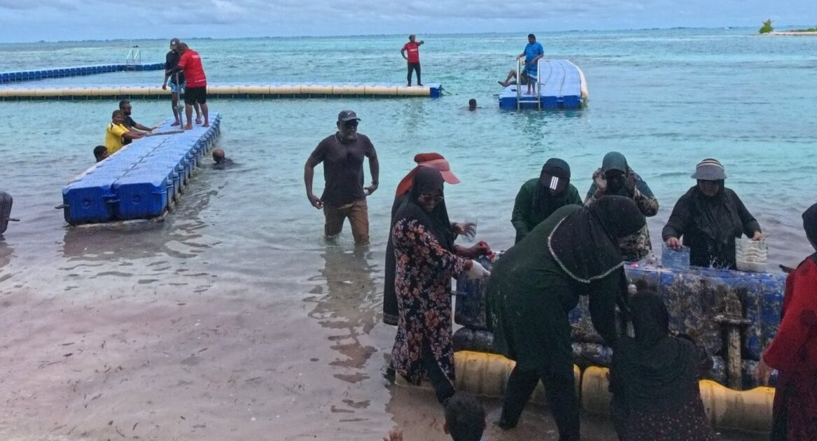 މީދޫ ސްވިމިންގ ޓްރެކް ސާފުކުރުމަށް ހިންގުނު އިޖުތިމާޢީ ހަރަކާތް