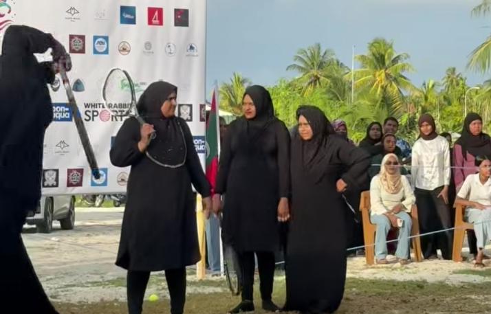 ފޮޓޯ "އައްޑޫމީދޫ މިނިވަންއުފާ 2026" ގެ ފޭސްބުކް ޕޭޖުގެ ވީޑިއޯތަކުން ސްކްރީން ޝޮޓްނަގައިގެން 