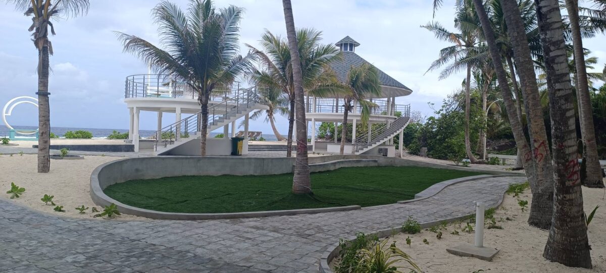 "ކަނދޮވަލި އަތިރި" މި ސަރަޙައްދަކީ ވަރަށް ފުރިހަމަ ފަރުމާއަކަށް، ޒަމާނީ ވަސީލަތްތަކާއެކު ތައްޔާރުކޮށްފައިވާ ތަނެއް