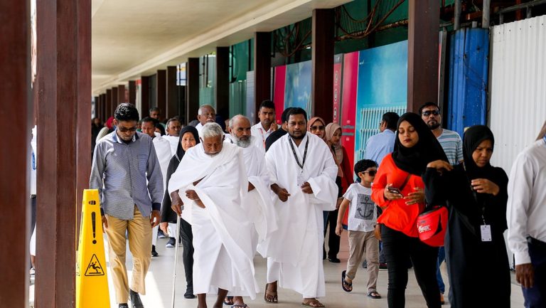 އަޔާދީ ތަކާފުލްގެ ހައްޖު އަދި އުމްރާ ޕްލޭންގެ އަގަށް %50 ގެ ބޮޑު ލުޔެއް