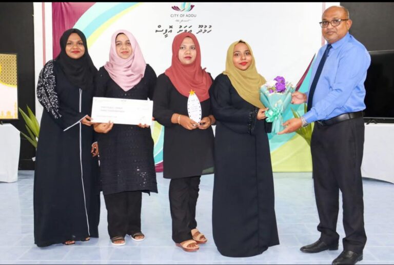 ހުޅުދޫ އަވަށު އޮފީހުގެ މަދަހަ މުބާރާތް : ސިއްޙީ މަރުކަޒުގެ ޓީމް އެއްވަނައަށް- ސޯލޯ ކެޓަގަރީން އެއްވަނަ ނައުފާ ވަސީމު