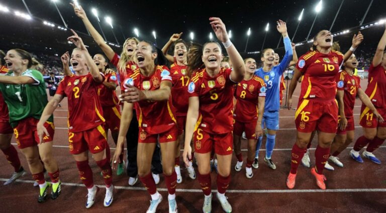 ވިމެންސް ޔޫރޯ ފައިނަލަށް އިންގްލެންޑް ސްޕެއިން