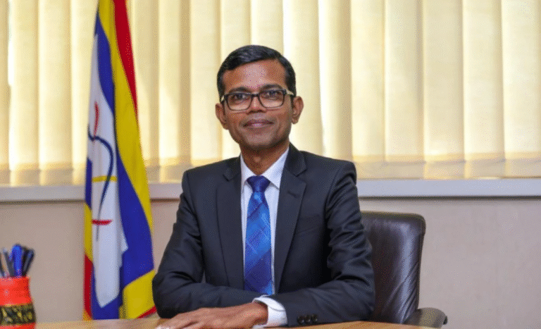 ސްޓެލްކޯގެ އެމްޑީ ކަމުން ފަހުމީ ވަކިކުރައްވާ، ޝަމާހު އައްޔަނުކުރައްވައިފި