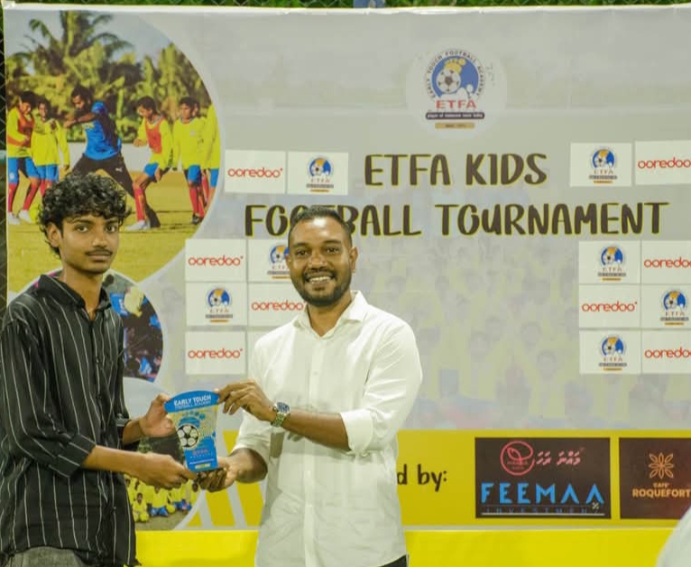 2025 ވަނަ އަހަރު އީޓީއެފްއޭއިން ހޮވާ އެންމެ މޮޅު ކުޅުންތެރިއަކަށް މިޝަލް ހޮވައިފި