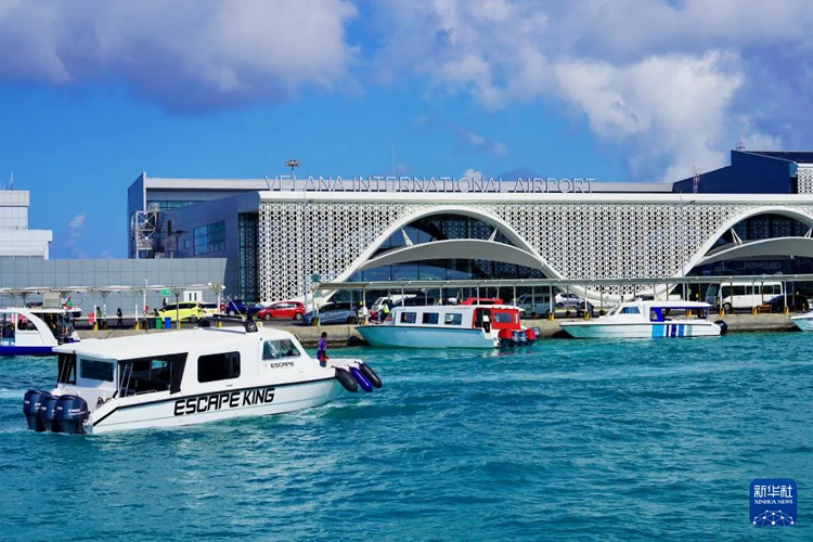 ފައިސާ ސޫޓްކޭސް ފޭރުނު މައްސަލަ: އެވަގުތު ފުލުހުންގެ ސެކިއުރެޓީ ބޭނުން ކޮށްފައެއްނުވޭ: ފުލުހުން