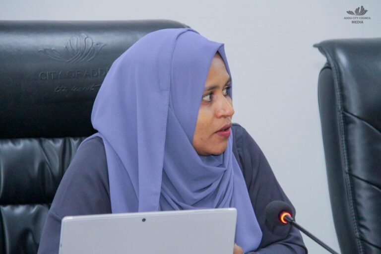 މިނިވަން ރަށު ކައުންސިލްތައް މުހިއްމު: މީދޫ ކައުންސިލަރު އާމިނަތު ސޯލިހާ