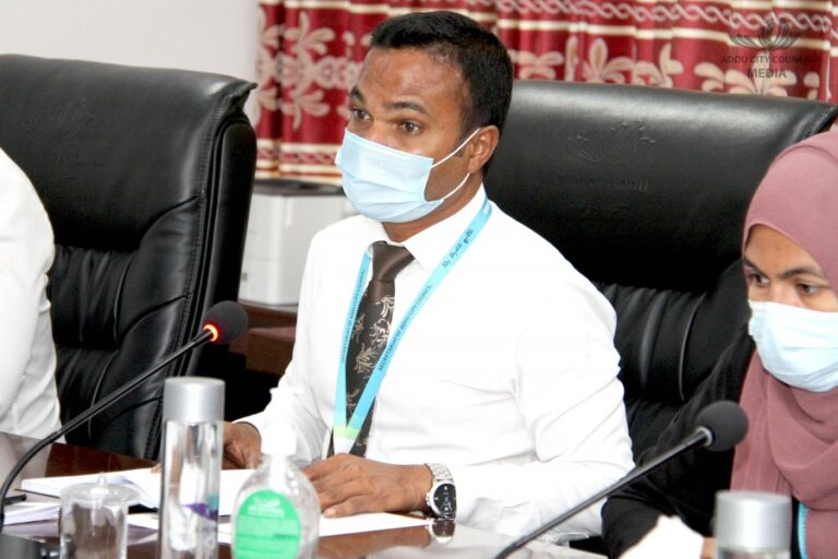 ރަށުކައުންސިލް ހެދުމަށް ނަގާވޯޓް: މިވޯޓަކީ ކާމިޔާބު ވޯޓަކަށް ހެދުމަށްޓަކައި ހިތަދޫ ރައްޔިތުންގެ އެއްބާރުލުން ބޭނުން