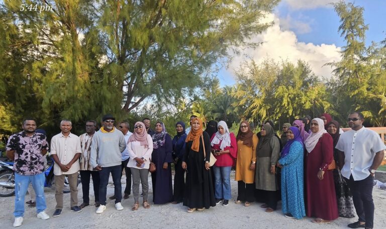 މީދޫ ދާއިރާގެ ކައުންސިލް ރައީސްކަމަށް ތިން ބޭފުޅަކު ވާދަކުރައްވަނީ