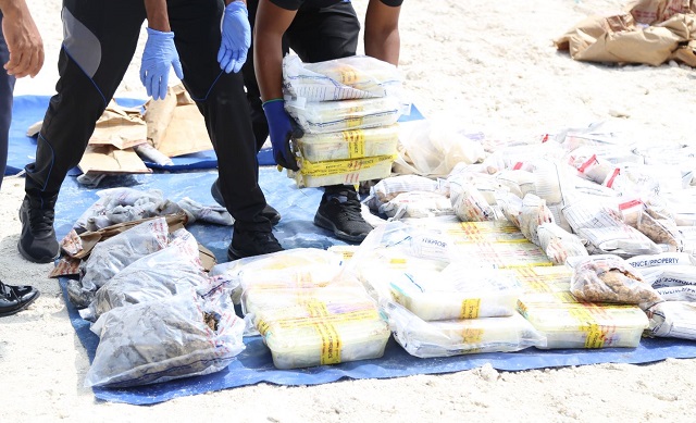 ޑްރަގު އެތެރެކުރާ މީހުންނަށް މަރުގެ އަދަބު ދޭ ބިލް ތަސްދީގު ކުރައްވައިފި