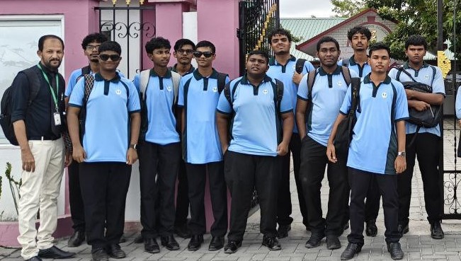 ސްކޫލް ޔުނިފޯމަށް ބަދަލު: 2027 އިން ފެށިގެން ފިރިހެން ކުދިންނަށް ތުނބުޅި ބެހެއްޓޭ ގޮތަށް އުސޫލު ހަދައިފި