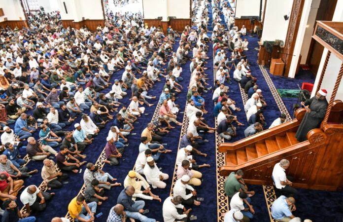 ރަމަޟާން މަހުގެ މަތިވެރިކަމާއި ތައުބާވުމުގެ މުހިންމުކަމުގެ މައްޗަށް މިއަދުގެ ހުކުރު ޚުޠުބާގައި އަލިއަޅުވާލައިފި